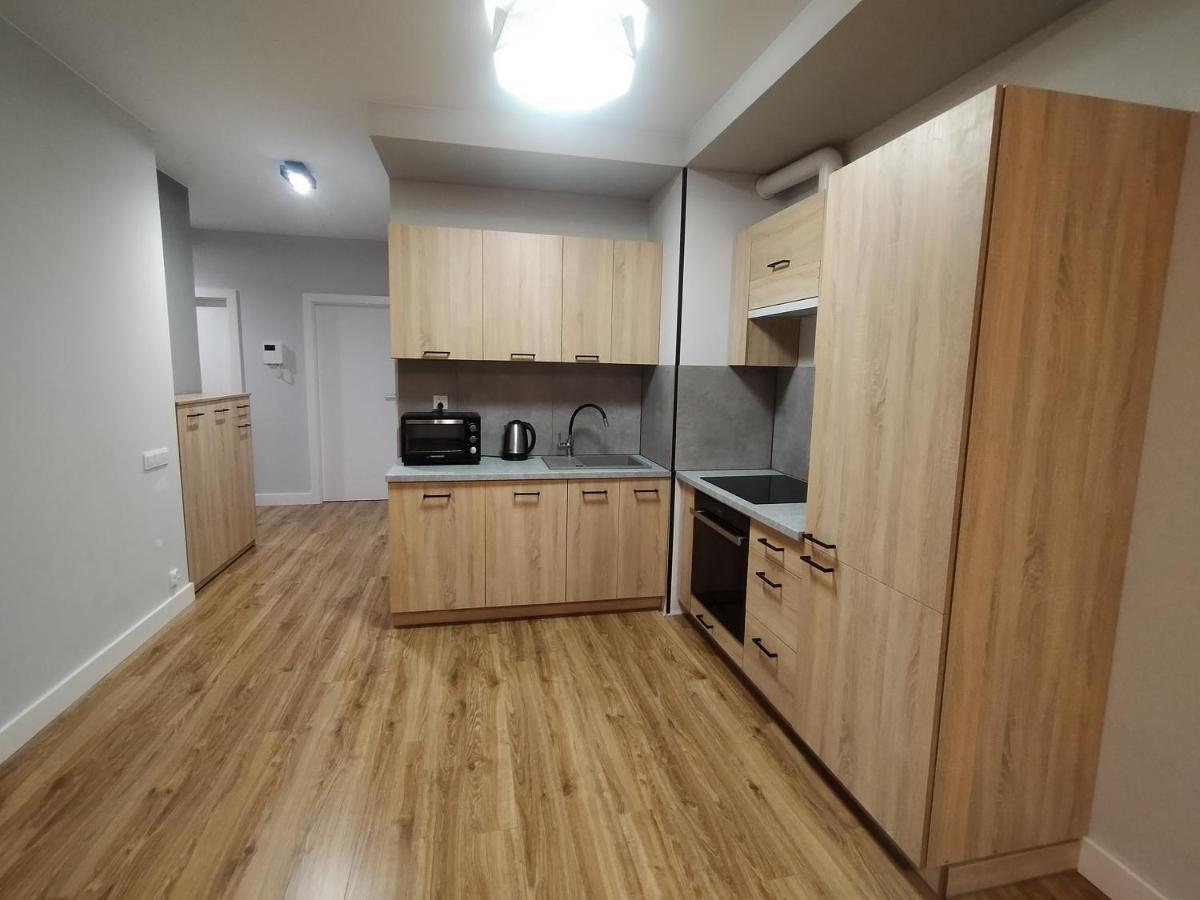 Fajny Apartament Z Parkingiem, Obok Metra. 华沙 外观 照片