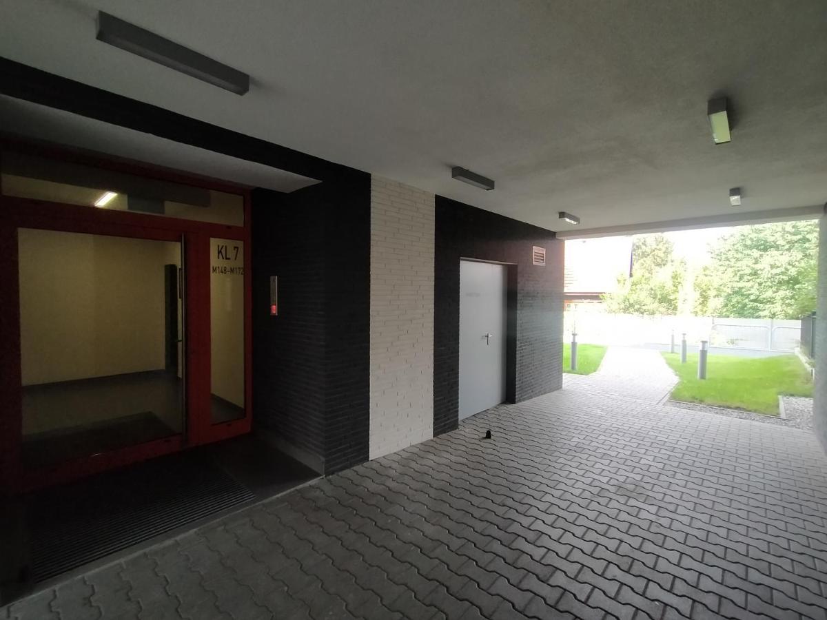 Fajny Apartament Z Parkingiem, Obok Metra. 华沙 外观 照片