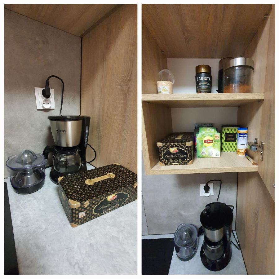 Fajny Apartament Z Parkingiem, Obok Metra. 华沙 外观 照片