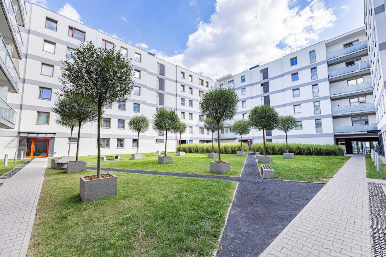 Fajny Apartament Z Parkingiem, Obok Metra. 华沙 外观 照片