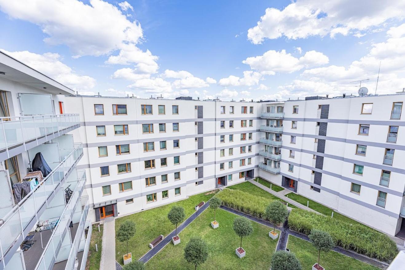 Fajny Apartament Z Parkingiem, Obok Metra. 华沙 外观 照片