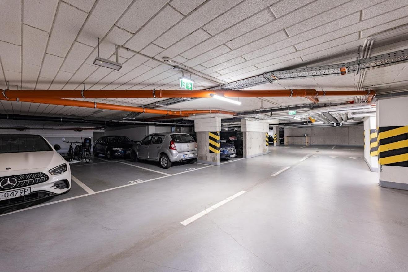 Fajny Apartament Z Parkingiem, Obok Metra. 华沙 外观 照片