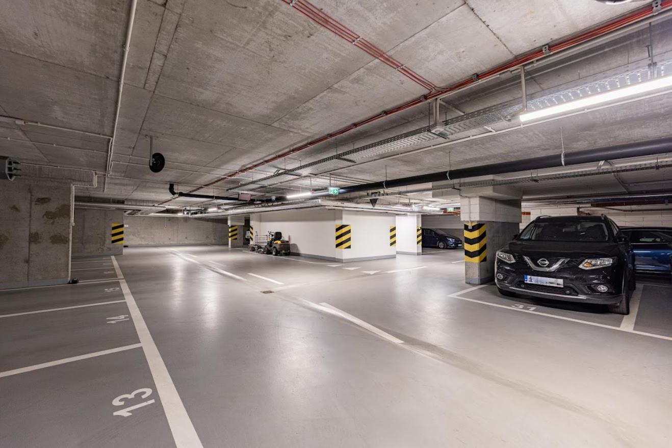 Fajny Apartament Z Parkingiem, Obok Metra. 华沙 外观 照片