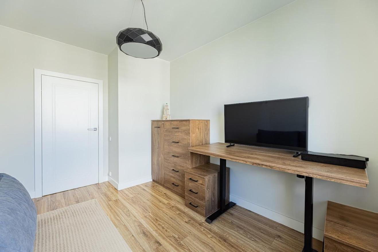 Fajny Apartament Z Parkingiem, Obok Metra. 华沙 外观 照片