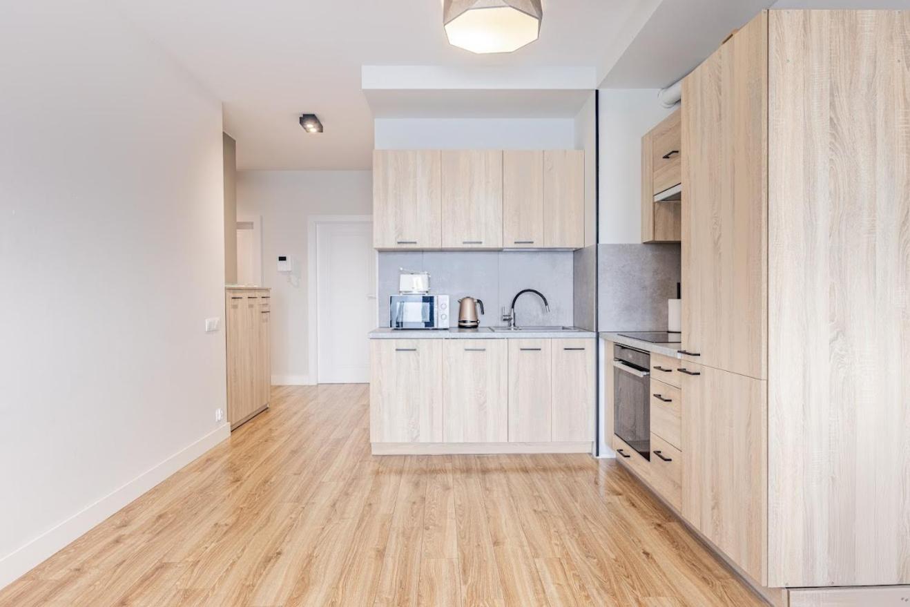 Fajny Apartament Z Parkingiem, Obok Metra. 华沙 外观 照片